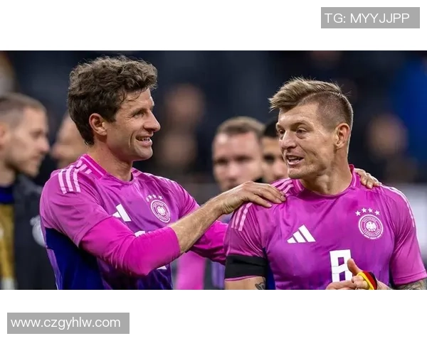 逆袭崛起的足球黑马球星他们如何从无名小卒成长为赛场传奇